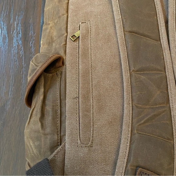 NWT District Fly Brown Leather Fabric Mix Humanely Produced Travelers Backpack - Picture 7 of 14
